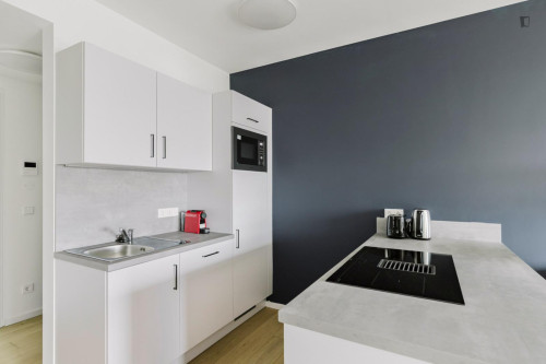 Welcoming 1-bedroom flat near the University of Economics and Business - Gallery - 15