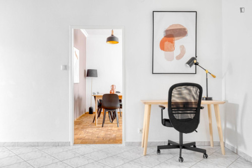 Lovely 3-bedroom flat in Breitensee