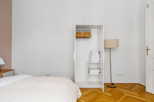 Bright 1-bedroom flat near the University of Vienna