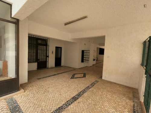 Excellent 1-bedroom apartment in Quarteira - Gallery - 2
