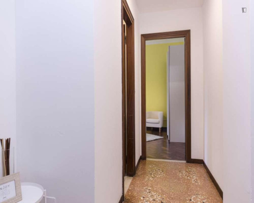 Tasteful single bedroom in the centre of Bologna - Gallery - 7