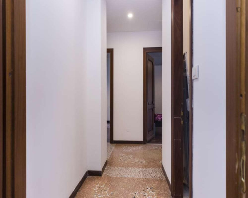 Tasteful single bedroom in the centre of Bologna - Gallery - 6