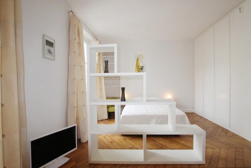 Awesome studio near the Brochant metro - Gallery - 16