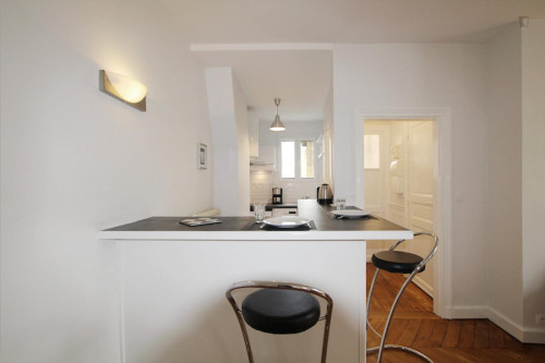 Awesome studio near the Brochant metro - Gallery - 9