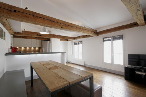 Extraordinary 1-bedroom apartment near Grands Boulevards