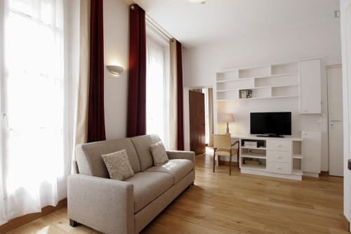 Neat 1-bedroom apartment close to Universite de Paris IV-Sorbonne