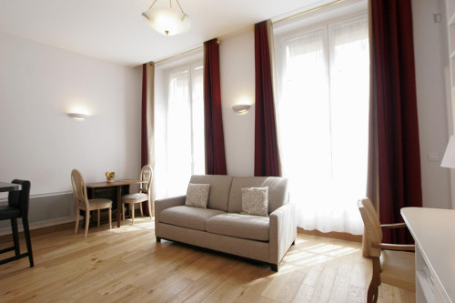 Neat 1-bedroom apartment close to Universite de Paris IV-Sorbonne