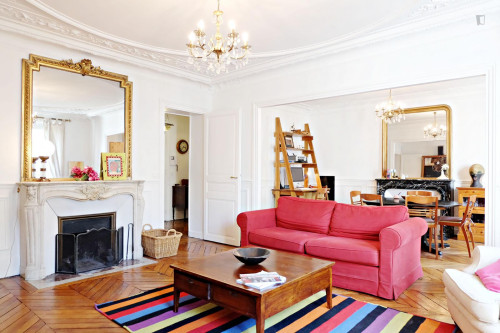 Beautiful 2-bedroom apartment close to Place de la Republique - Gallery - 17