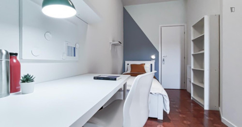 Bright single bedroom in the centre of Forli - Gallery - 3
