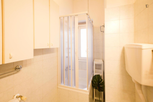 Homely double bedroom in the centre of Lecco - Gallery - 18