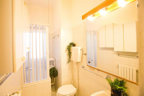 Homely double bedroom in the centre of Lecco - Gallery - 19