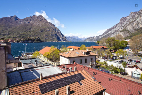Homely double bedroom in the centre of Lecco - Gallery - 14
