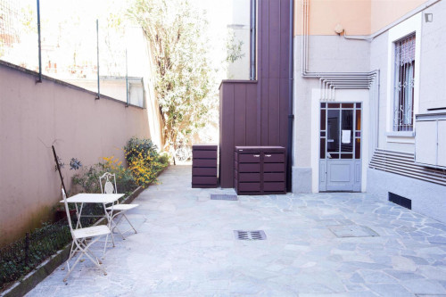 Homely double bedroom in the centre of Lecco - Gallery - 7