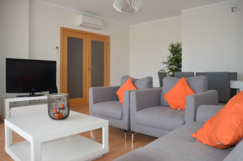 Stupendous 2-bedroom apartment in Olhão - Gallery - 22