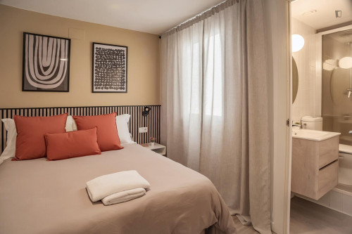 LUMEN R3 Private room with double-bed and private bathroom