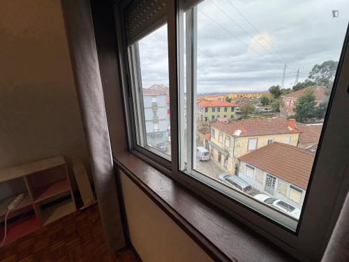Pleasant bedroom adjacent to the FC Porto Stadium - Gallery - 6
