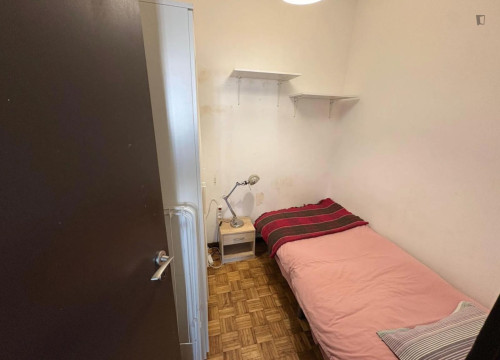 Pleasant bedroom adjacent to the FC Porto Stadium - Gallery - 20