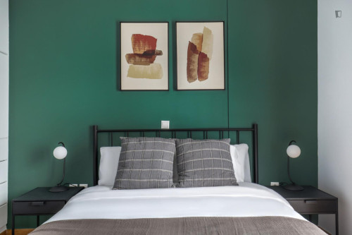 Exquisite 1-bedroom flat in Ilisia