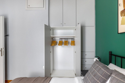 Exquisite 1-bedroom flat in Ilisia