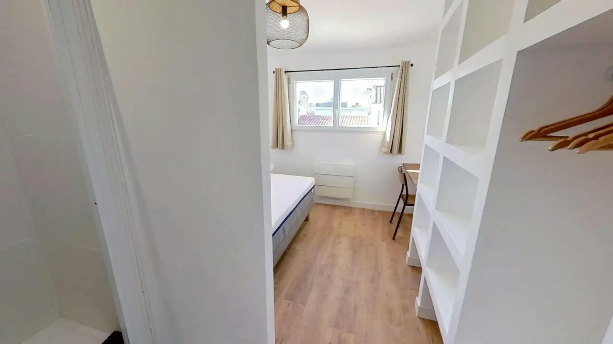 Private Room - 1