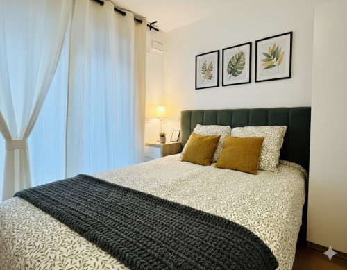 Stylish & Fully Equipped Studio with Sunny Terrace