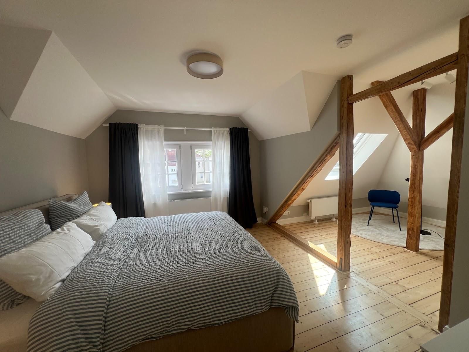 Charming Attic Apartment In Modernized Period Building – Gütersloh Center - 5