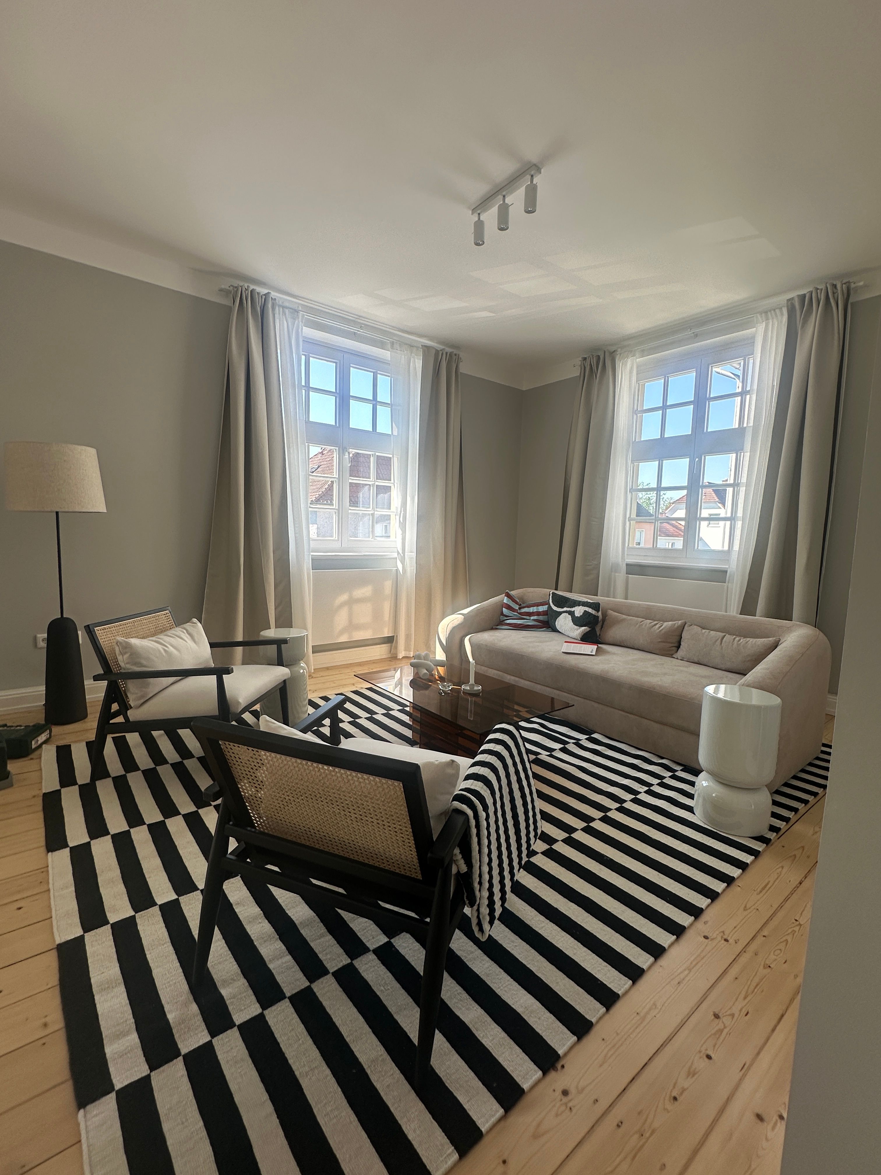 Charming Old Building Apartment With Study – Gütersloh Center - 11
