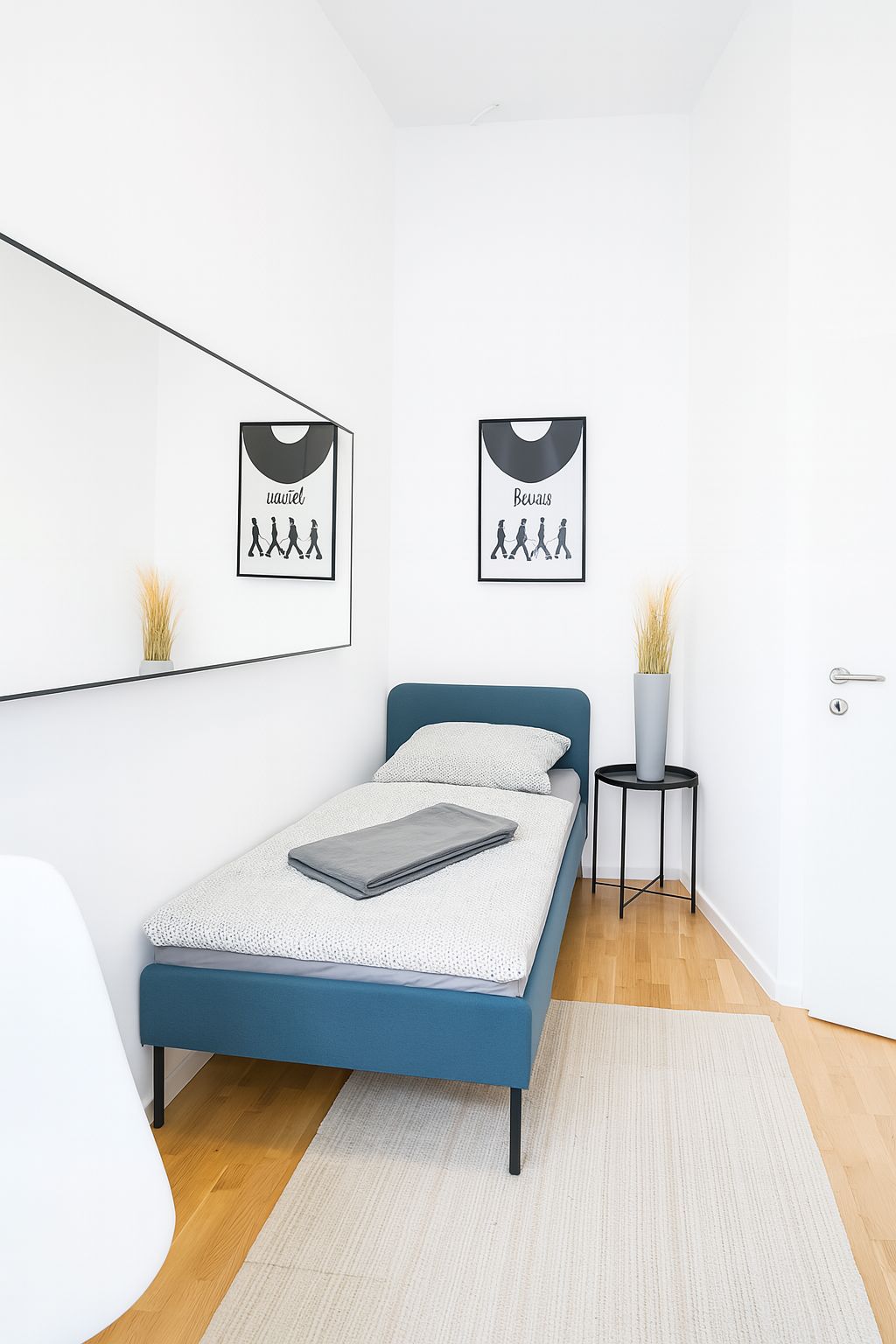 Stilvoll Möblierte 8-Zimmer-Wohnung In Zentraler Lage - Ideal Für Große Teams Oder Wohngemeinschafte - 11
