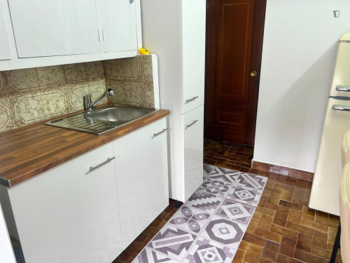 Cozy Double Bedroom close to ETSEA University