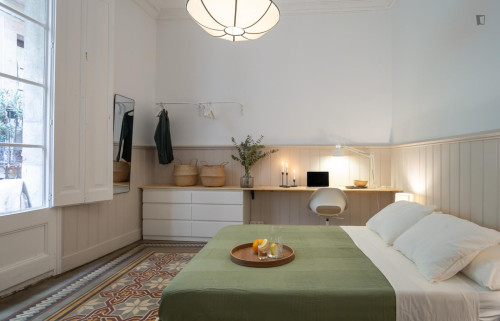 Inviting double bedroom in Barcelona  - Gallery - 13