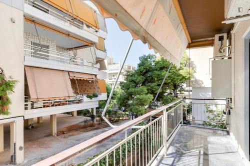 Cozy 2-bedroom flat in Agia Paraskevi