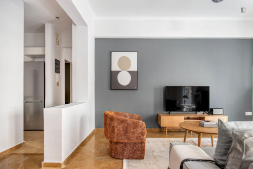 Nice 2-bedroom flat close to the University of Social and Political Sciences - Gallery - 13