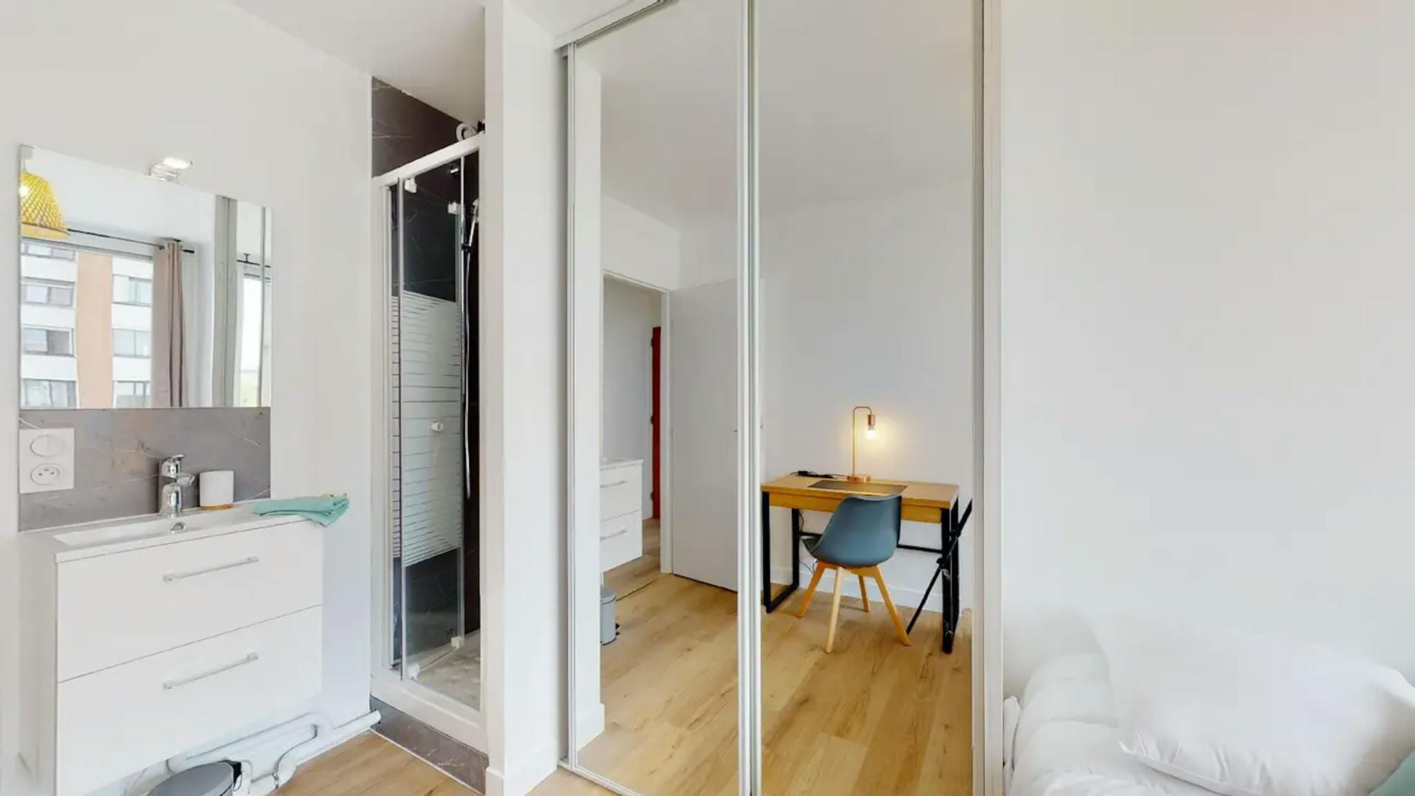 Private Room - 1