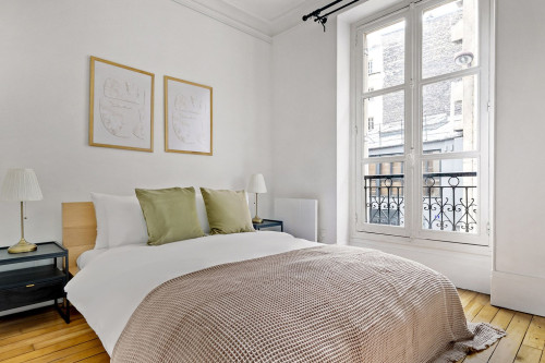 Chic One-Bedroom Apartment in Paris’ Heart - Gallery - 12