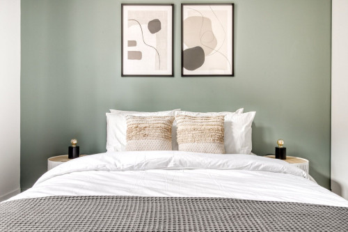 Chic Montmartre Apartment: Live Stylishly in Paris! - Gallery - 13
