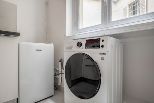 Charming 1-Bedroom Oasis in Heart of Paris