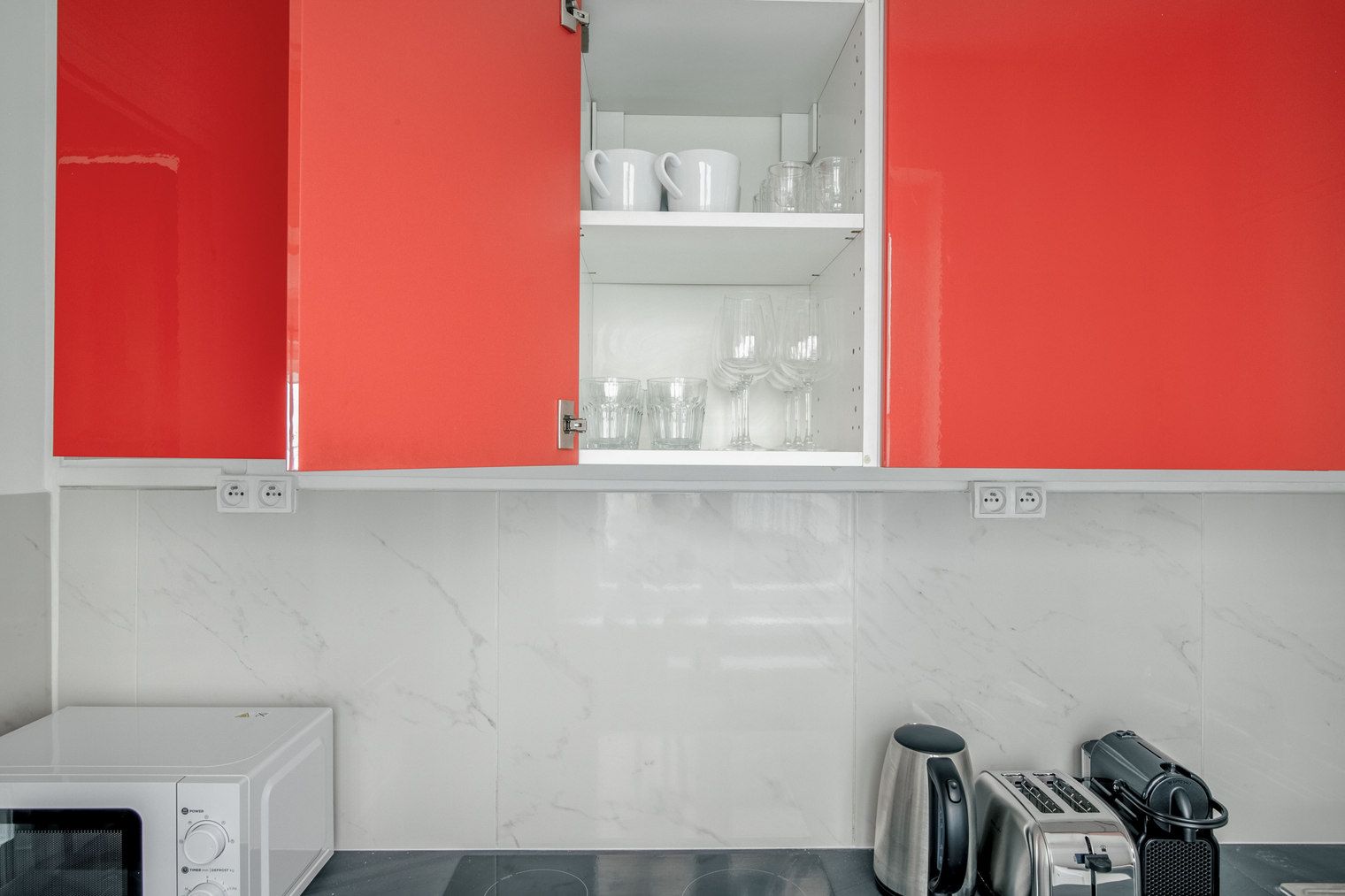 Charming 1-Bedroom Oasis In Heart Of Paris - 2