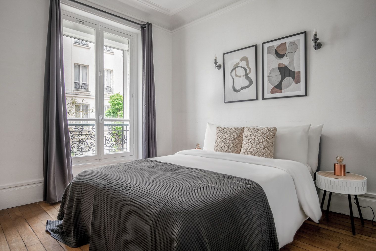 Charming 1-Bedroom Oasis In Heart Of Paris - 8