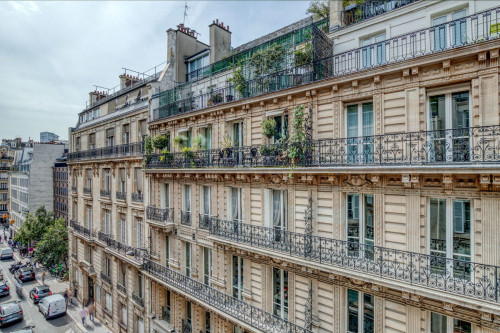 Charming One-Bedroom Getaway in the Heart of Paris - Gallery - 7