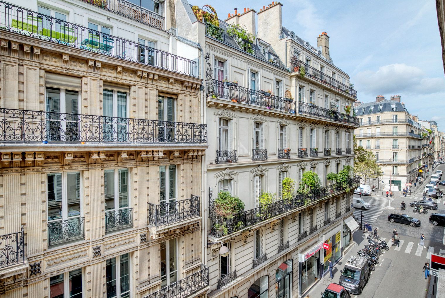 Charming One-Bedroom Getaway In The Heart Of Paris - 4