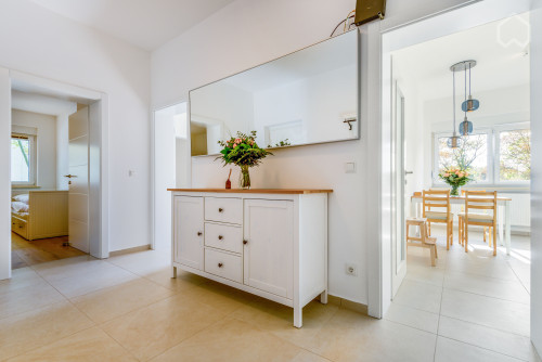 Stylish Apartment in Prime Location near Rhine River & Waldpark - Gallery - 8