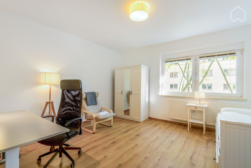 Stylish Apartment in Prime Location near Rhine River & Waldpark - Gallery - 16
