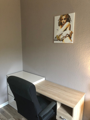 Stylish & Fully Furnished 3-Room Apartment – Move-In Ready! in Rostock - Gallery - 6