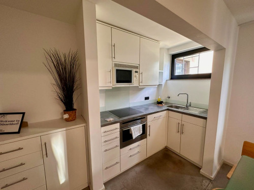 Modern Studio in Prime City Centre Location | Fully Furnished | Ideal for 1–2 Guests