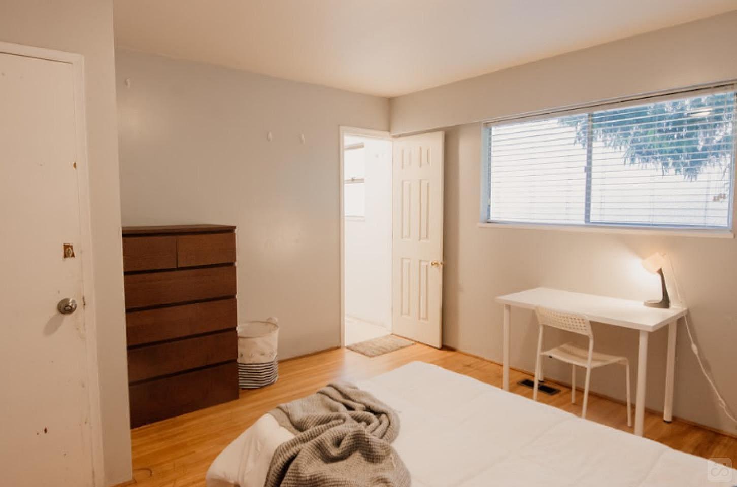 Standard Room - 1