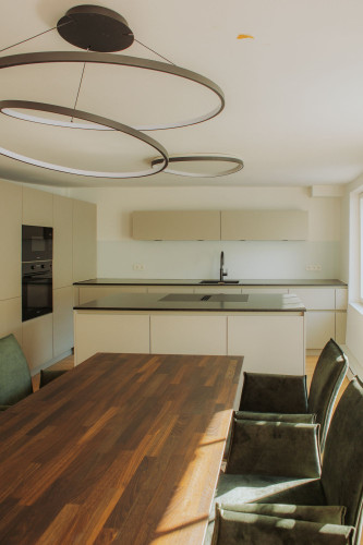 Spacious Premium Old Town Apartment with 2 Bedrooms, Workspace and Kitchen - Gallery - 36