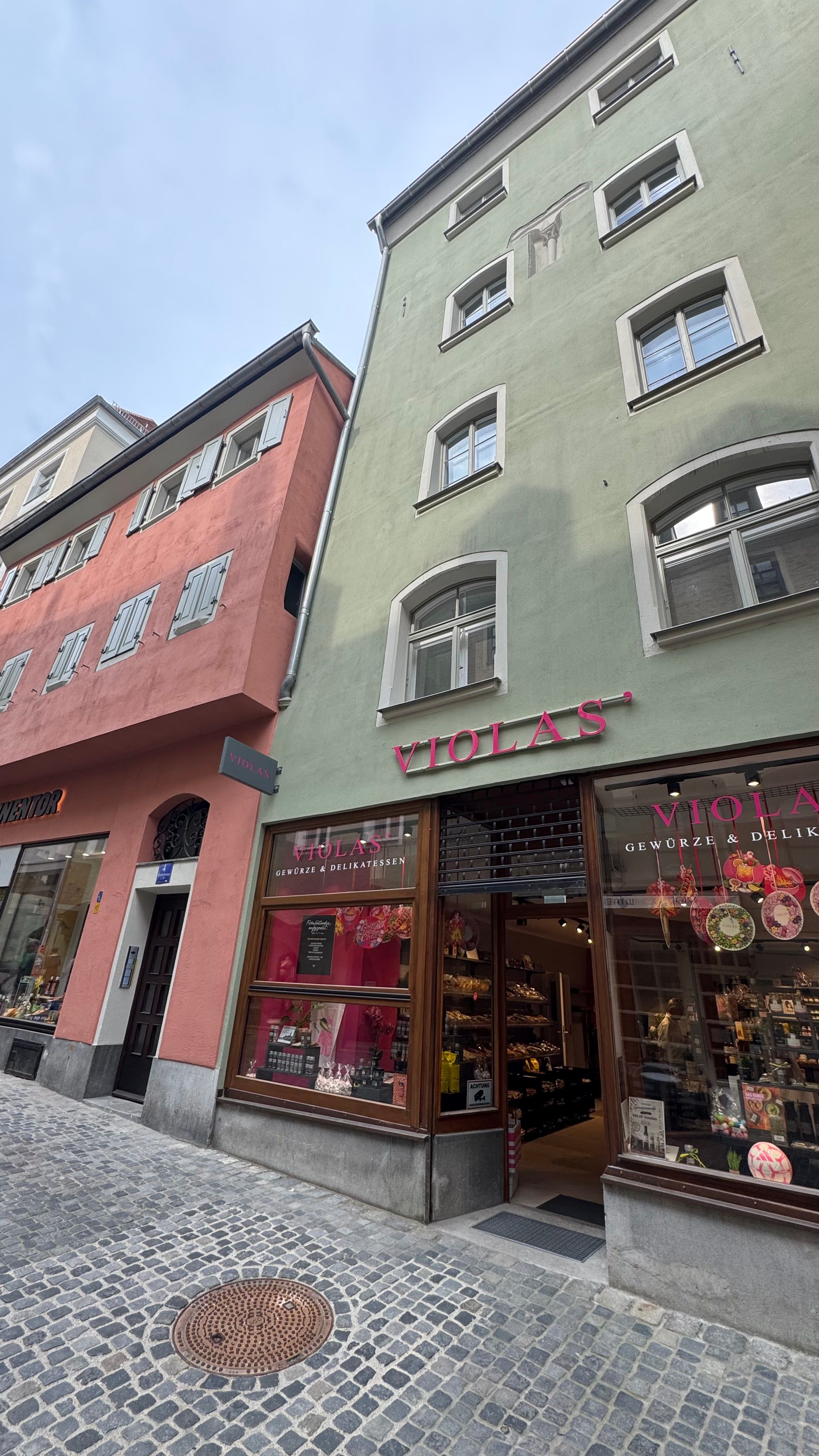 Spacious Premium Old Town Apartment With 2 Bedrooms, Workspace And Kitchen - 8