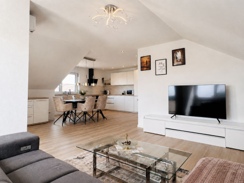 Exclusive Designer Ambience with Panoramic Views and Nature - Gallery - 16