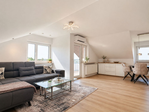Exclusive Designer Ambience with Panoramic Views and Nature