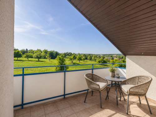 Exclusive Designer Ambience with Panoramic Views and Nature